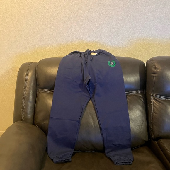 Victoria Secret PINK sweat outfit NWT Size small - Picture 6 of 6